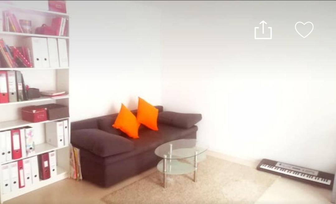 Helles Zimmer Mit Balkon Zwischen Uni Und Altstadt Regensburg Bagian luar foto